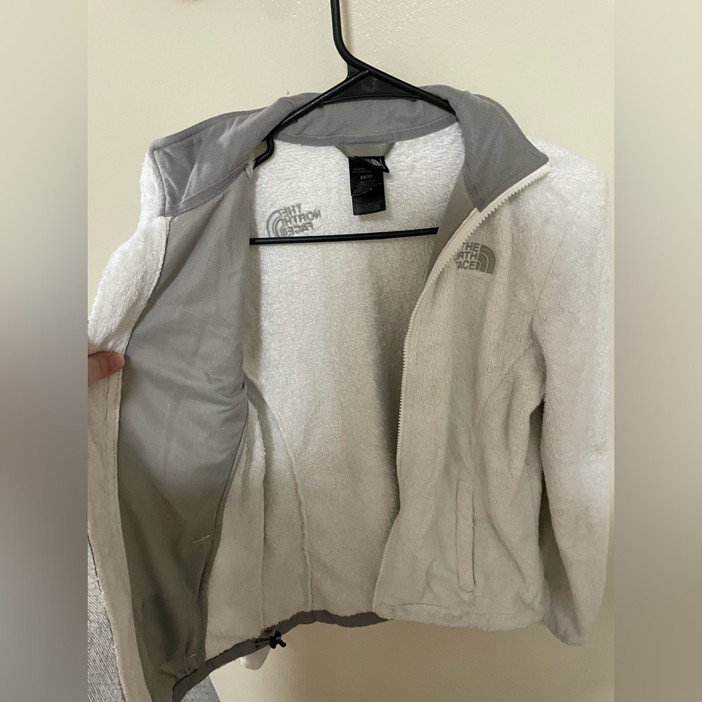 ✨Women’s The North Face White Jacket Size XS - Picture 8 of 10